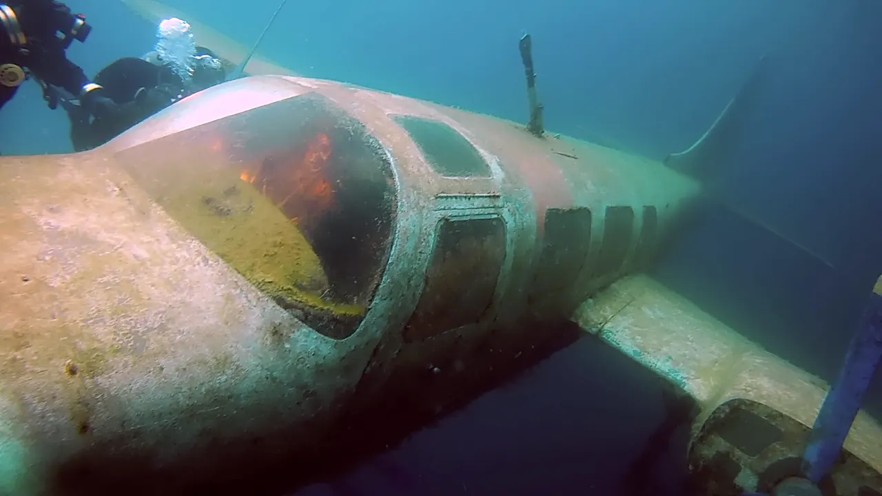 Reise von U-Boot bis Flugzeug